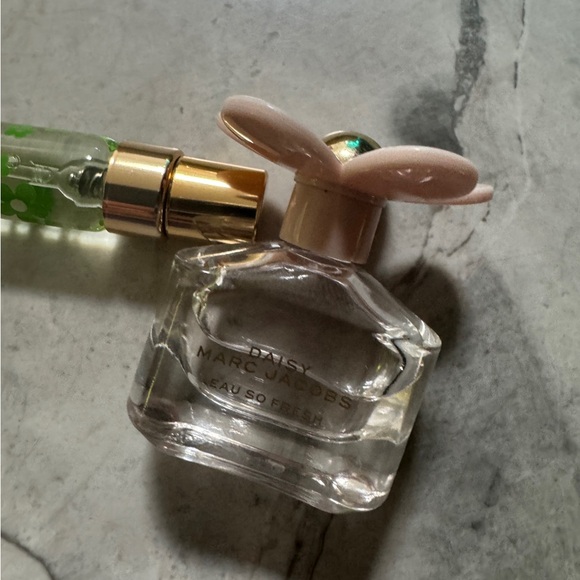 Marc Jacobs Daisy Wild Set - Yellow and White - Picture 5 of 7